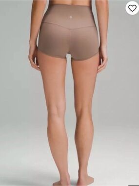 lululemon HR Taupetastic Align Shorts 2” & free tote - size 6